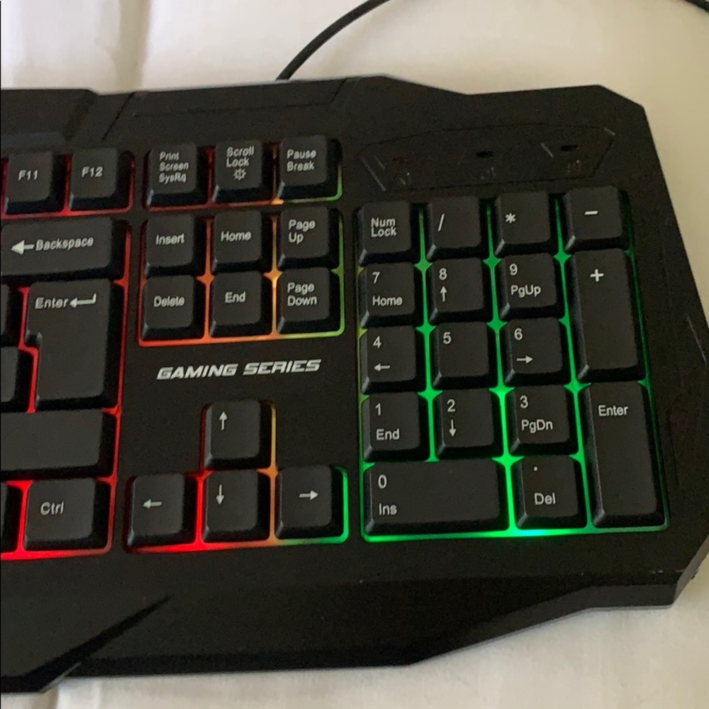 Keyboard - Picture 4 of 5